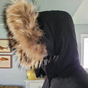 Canada Goose Solaris parka, style 3034L with coyote fur trimmed detachable hood